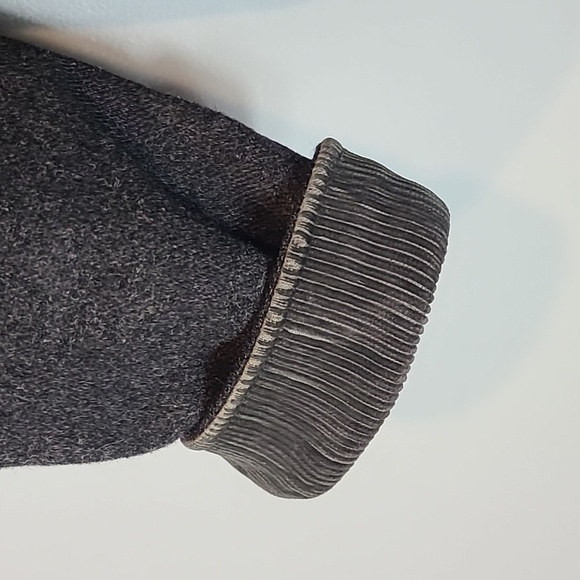 Abercrombie & Fitch Black Bomber Jacket - Picture 3 of 12